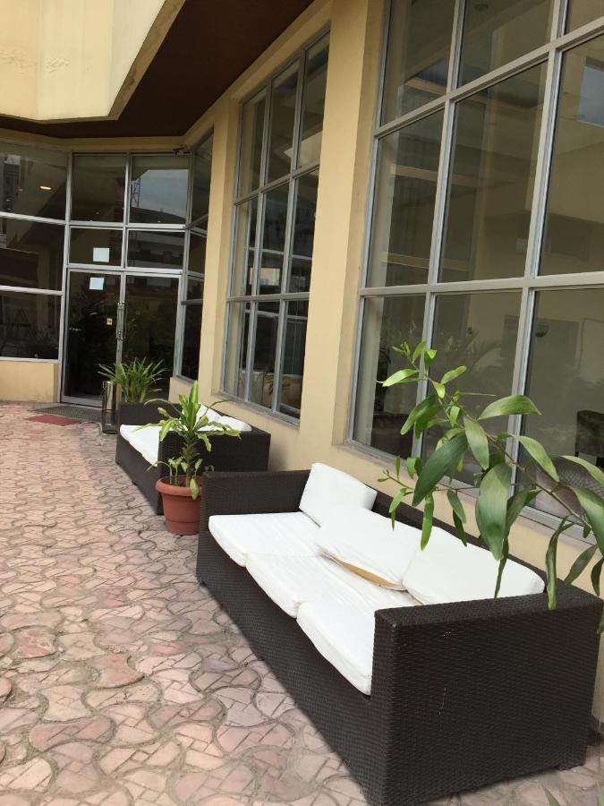 Hotel Belle Vie Kinshasa Eksteriør billede