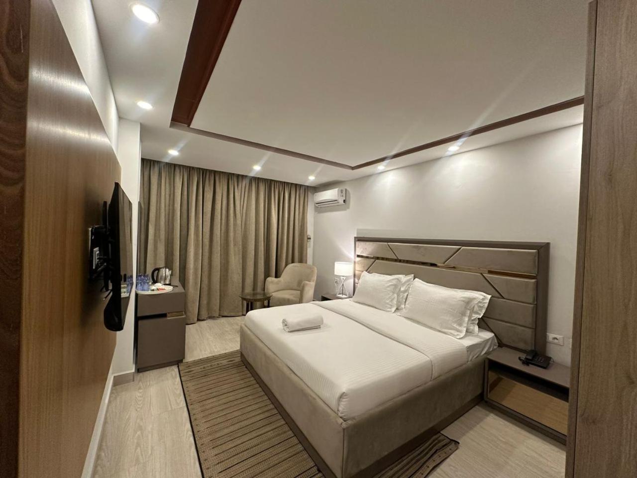 Hotel Belle Vie Kinshasa Eksteriør billede